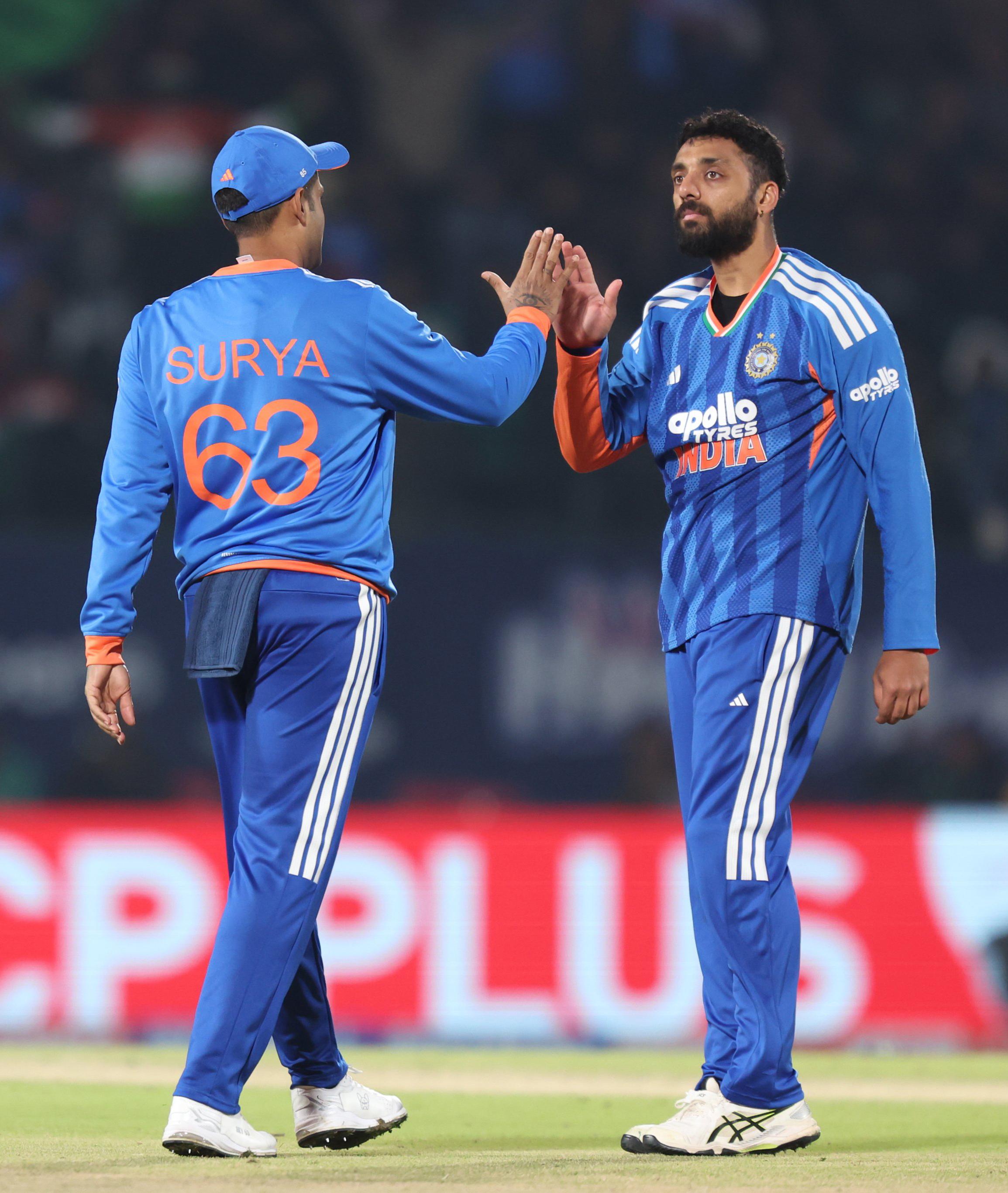 3rd T20I: Abhishek, Varun power India to seven-wicket win over SA, take 2-1 lead (Ld)