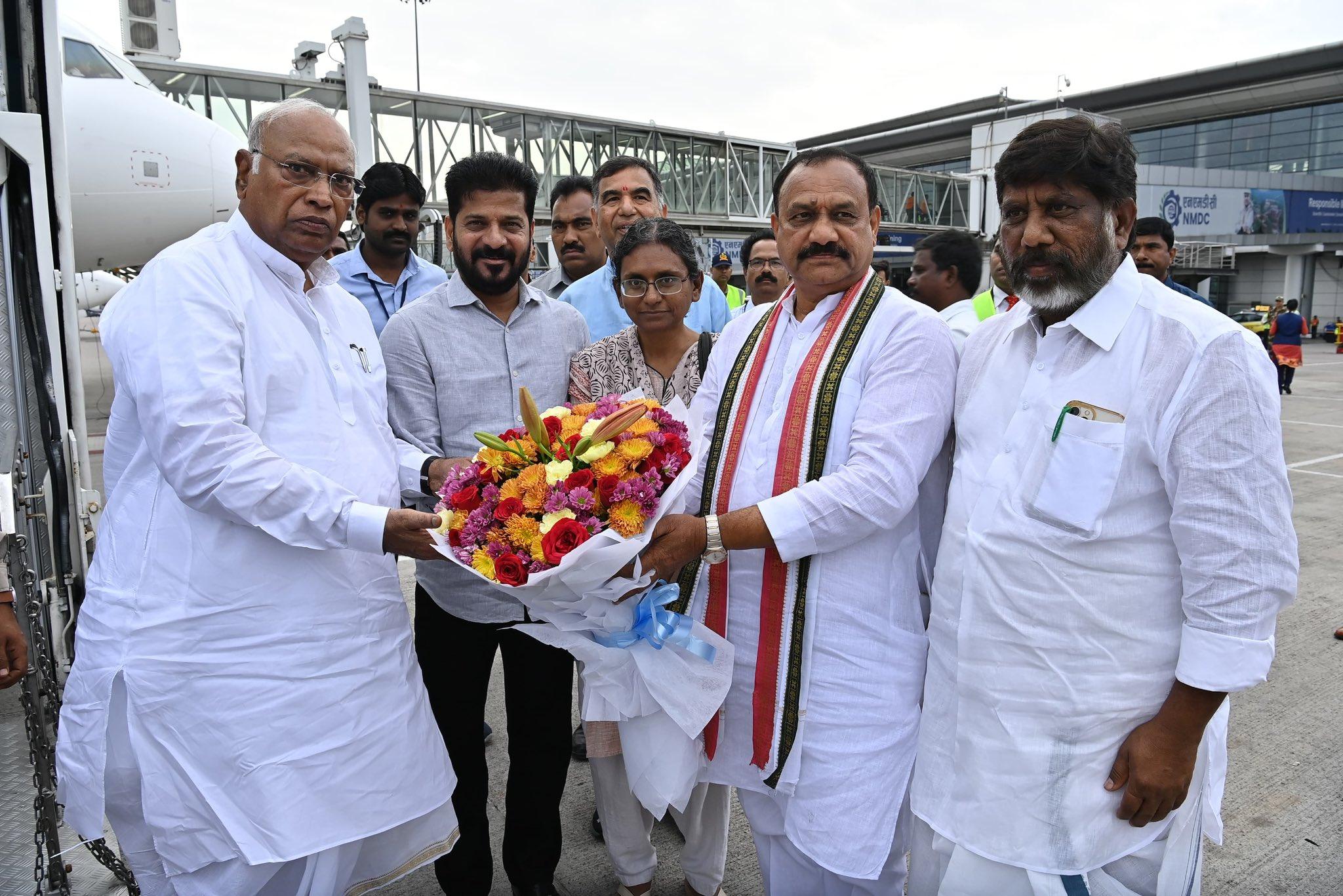 Congress chief Kharge to review performance of Telangana government