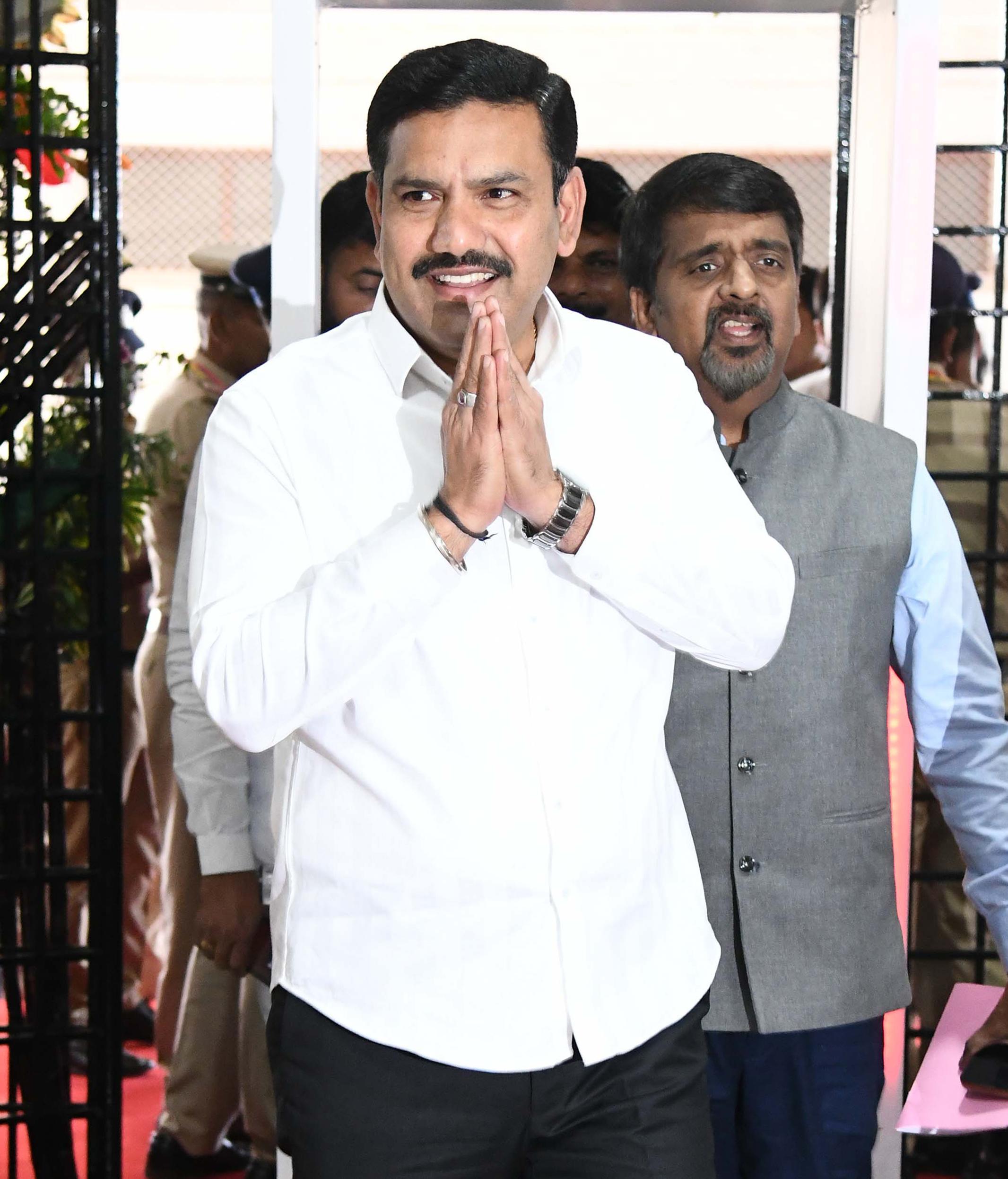 Maha civic polls: Vijayendra, Ashoka hail BJP-led alliance's performance, express confidence of repeating it in B'luru