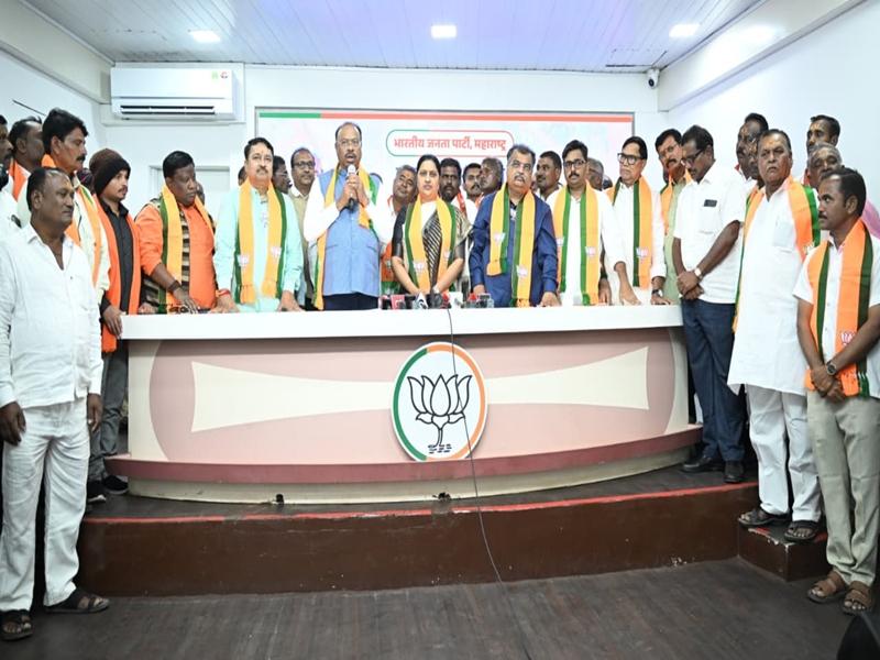 Setback for Cong in Maha ahead of municipal polls as MLC Pradnya Satav joins BJP