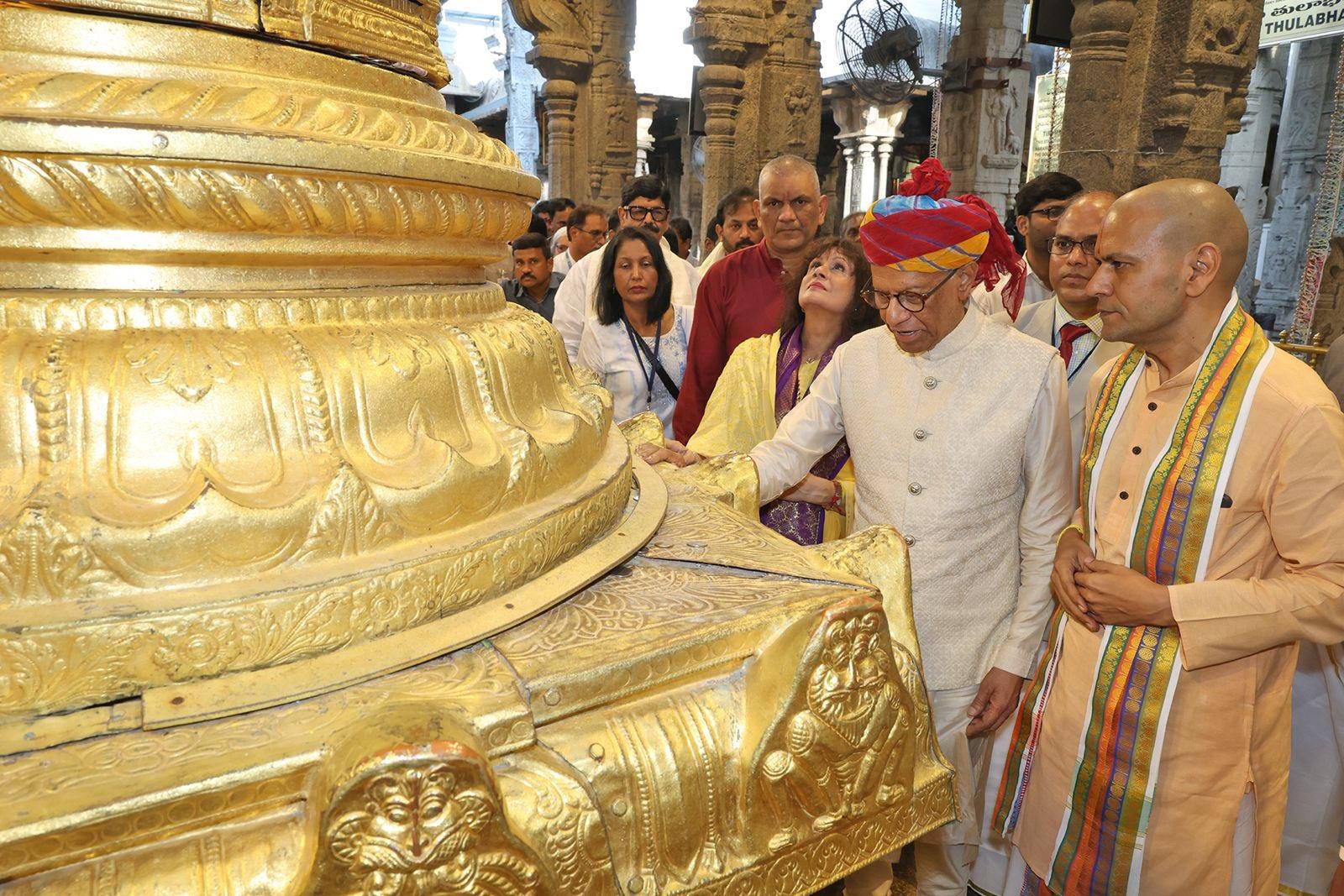 Mauritius PM offers prayers at Tirumala Temple in Tirupati