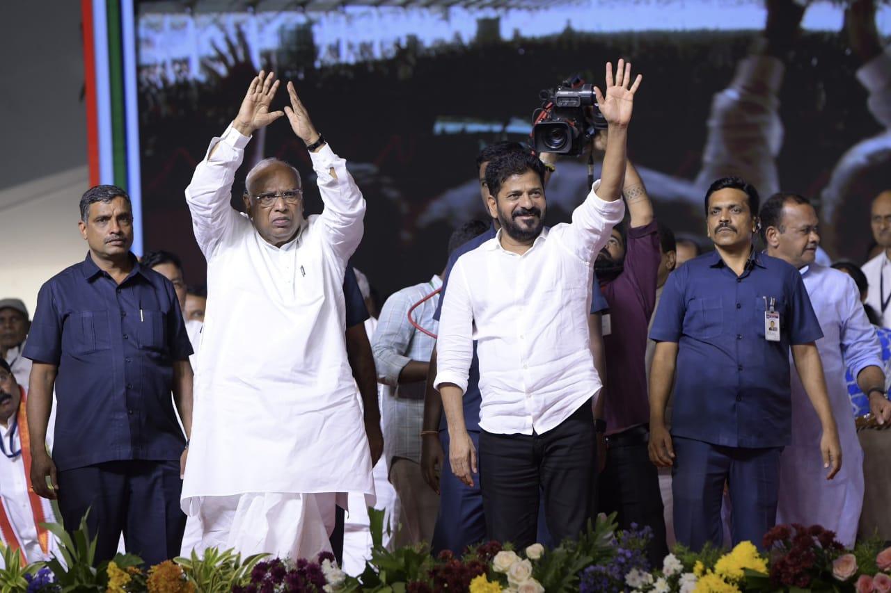 42 pc BC quota issue takes centerstage ahead of Telangana local body polls