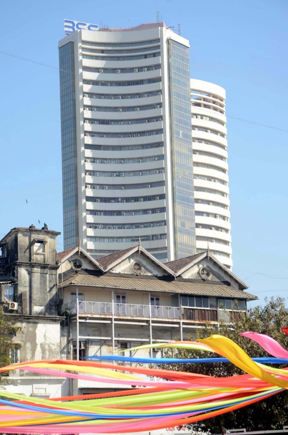 Indian stock markets enter consolidation phase ahead of New Year