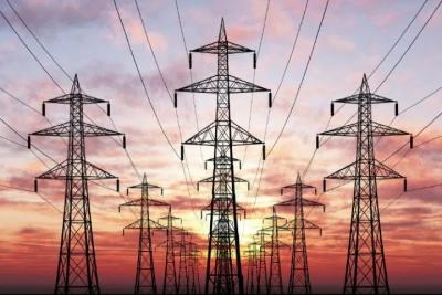 India's power capacity jumps by 56 pc from 305 GW to 476 GW in 10 years