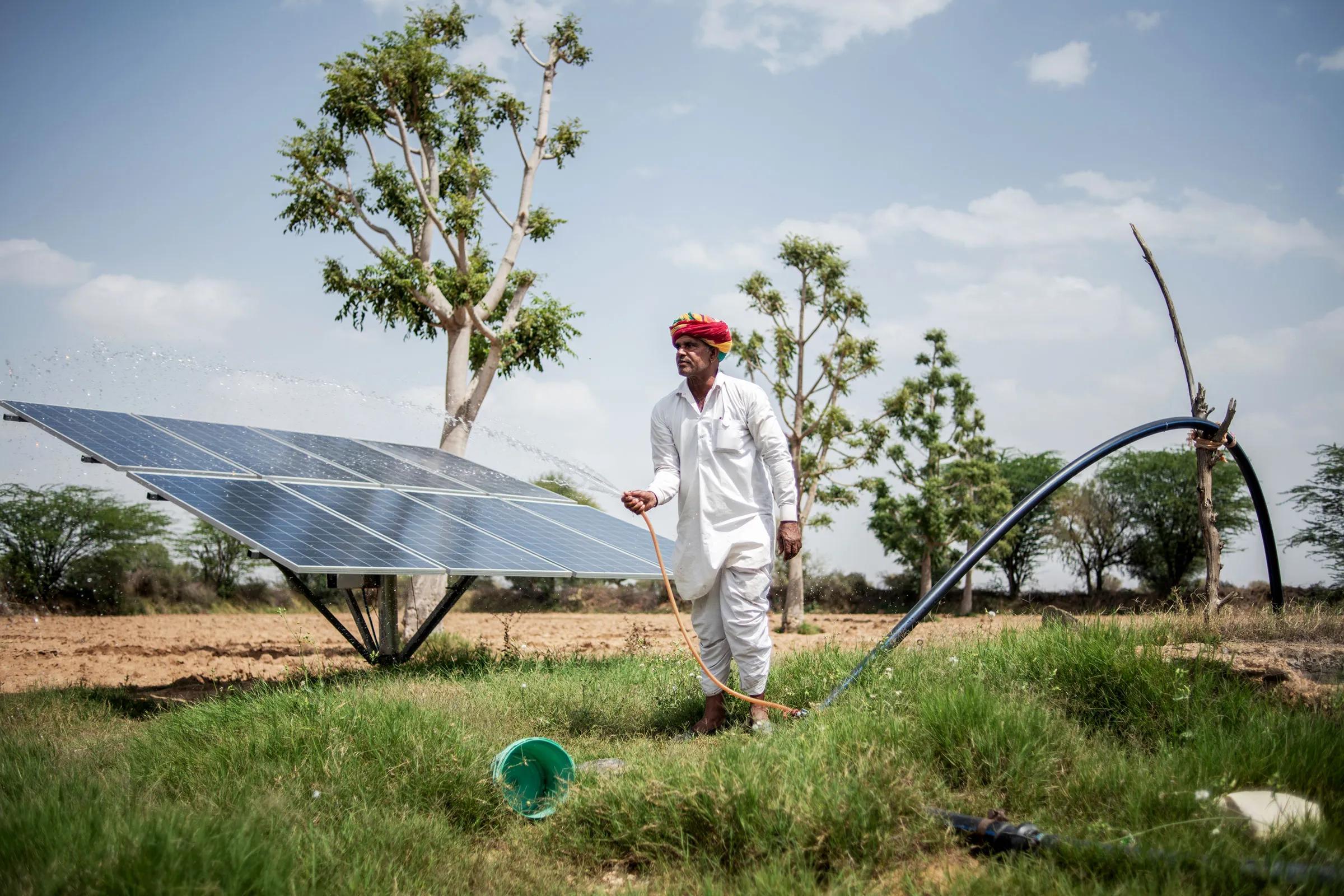 Over 7,700 Gujarat Farmers Adopt Solar Pumps