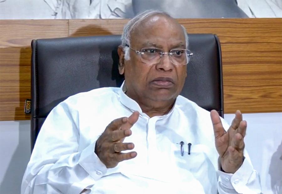 Congress sets up five committees for Telangana unit