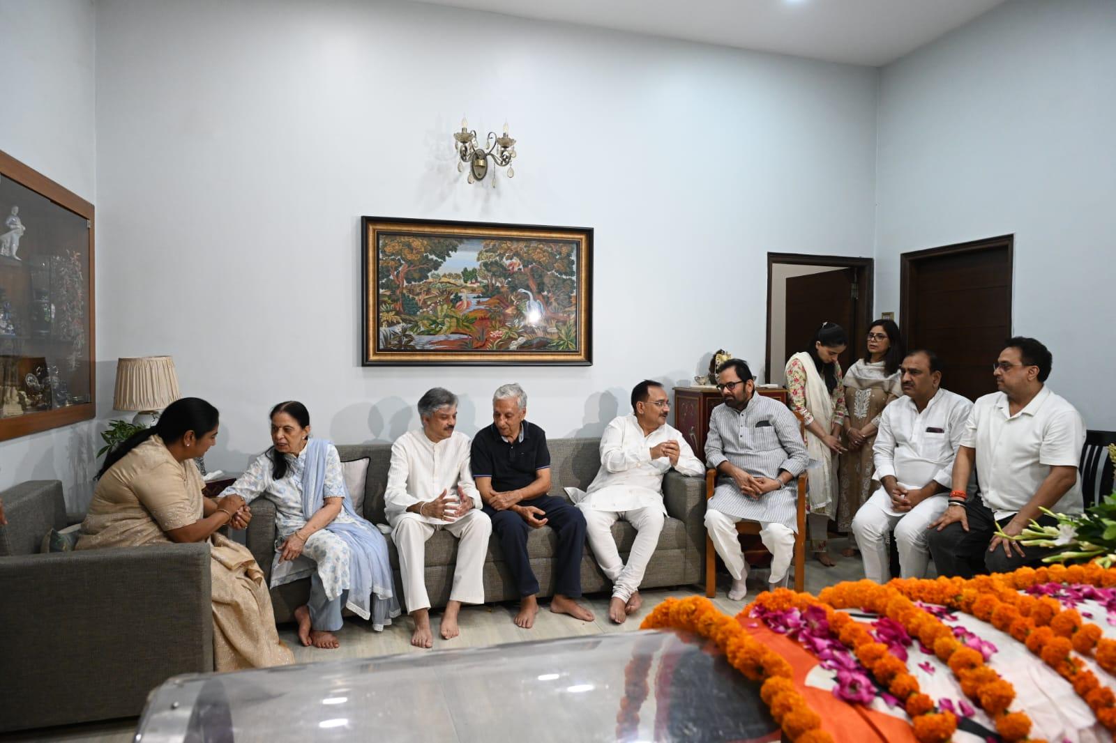 Delhi govt announces one-day mourning over VK Malhotra’s demise