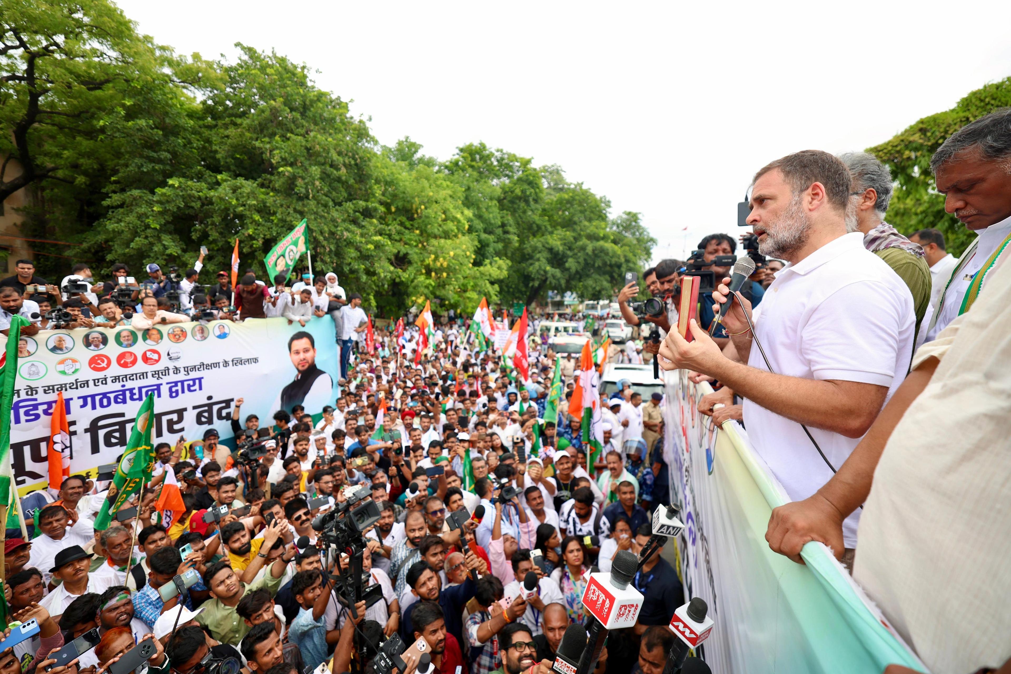 Bihar Bandh brings state to halt, opposition calls revision 'Vote Bandi'