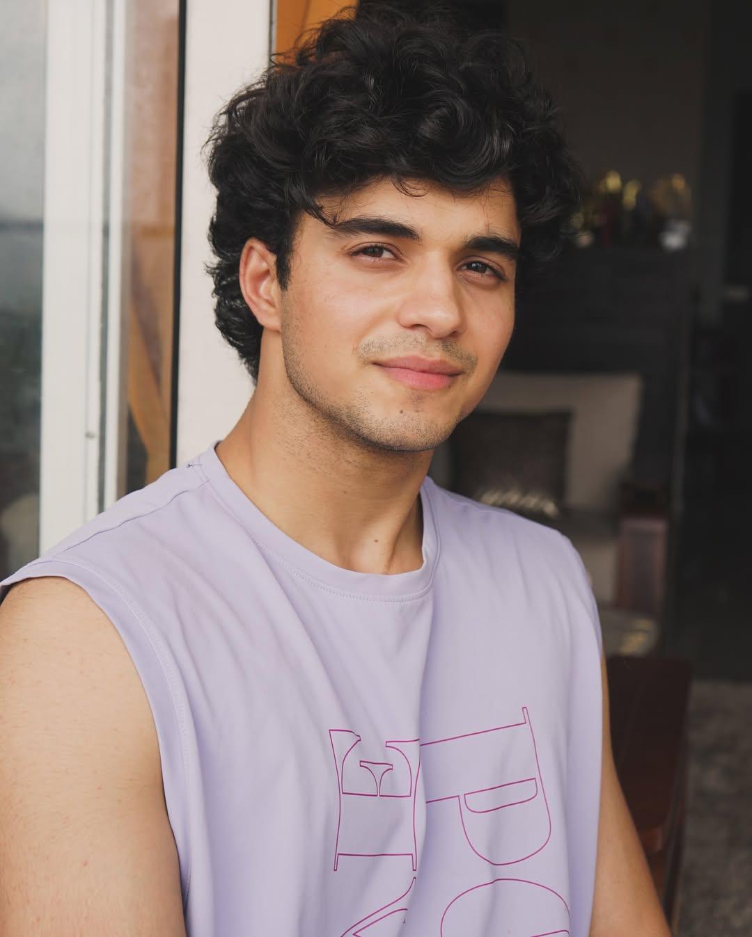 ‘Munjya’ fame Abhay Verma begins ‘Laikey Laikaa’ shoot, says ‘Sab aapse shuru poora mummy’