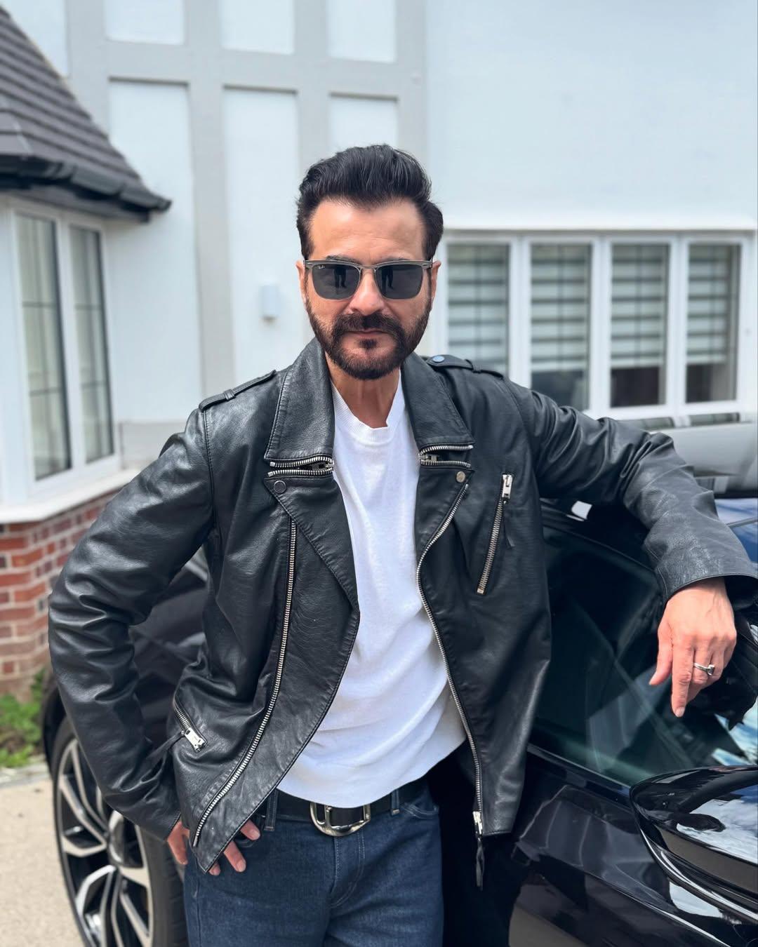 Sanjay Kapoor thanks Madhuri Dixit for making him ‘feel comfortable’ on the sets of ‘Raja’