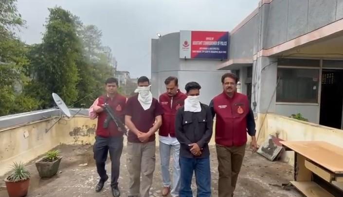 Delhi Police seize Malana Cream worth Rs 60 lakh, arrest two at Nizamuddin station after chase