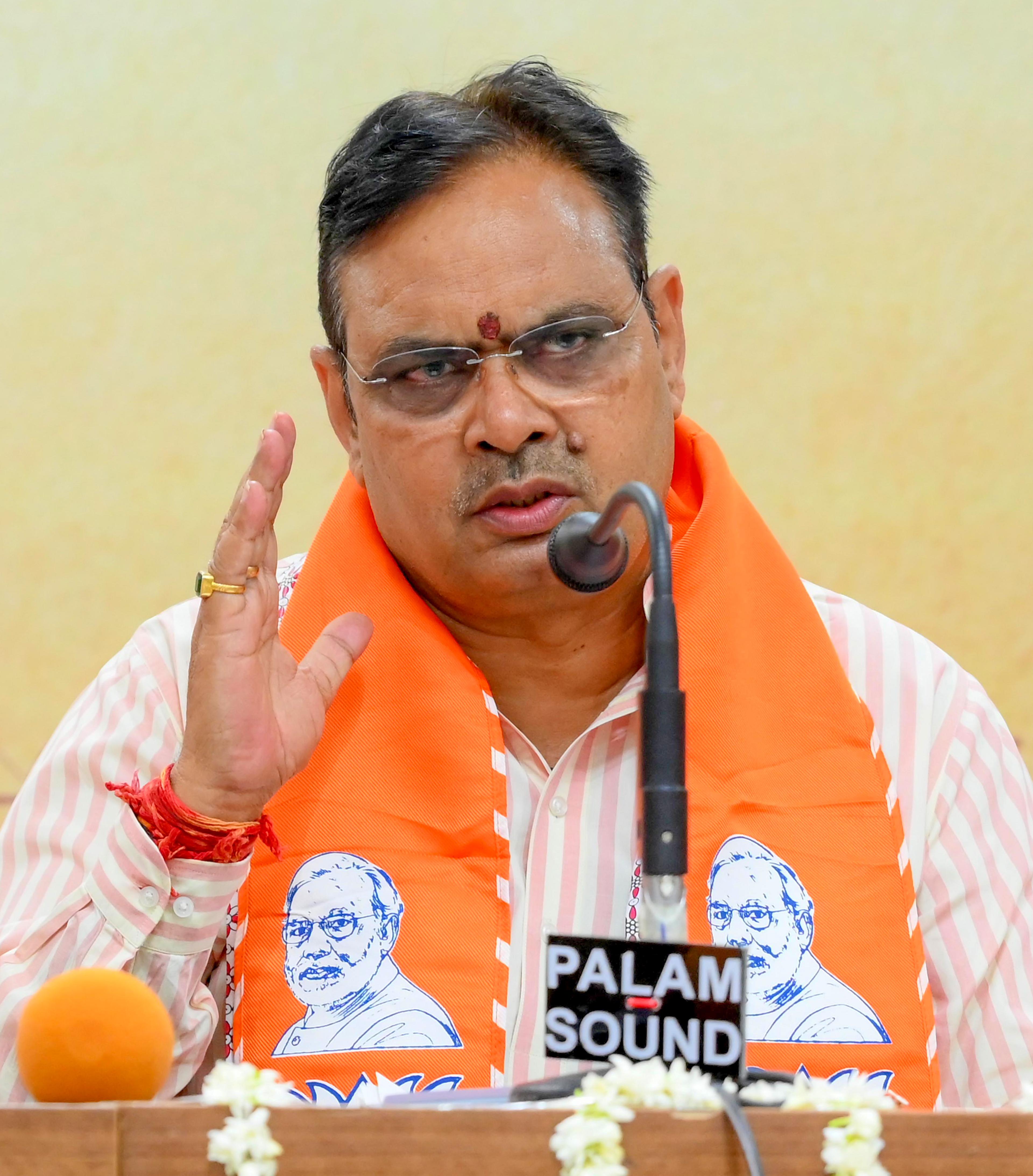 Take immediate steps to streamline traffic movement in Jaipur: Rajasthan CM tells officials