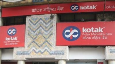 Kotak Mahindra Bank's net profit falls 39 pc YoY to Rs 4,472 crore in Q1