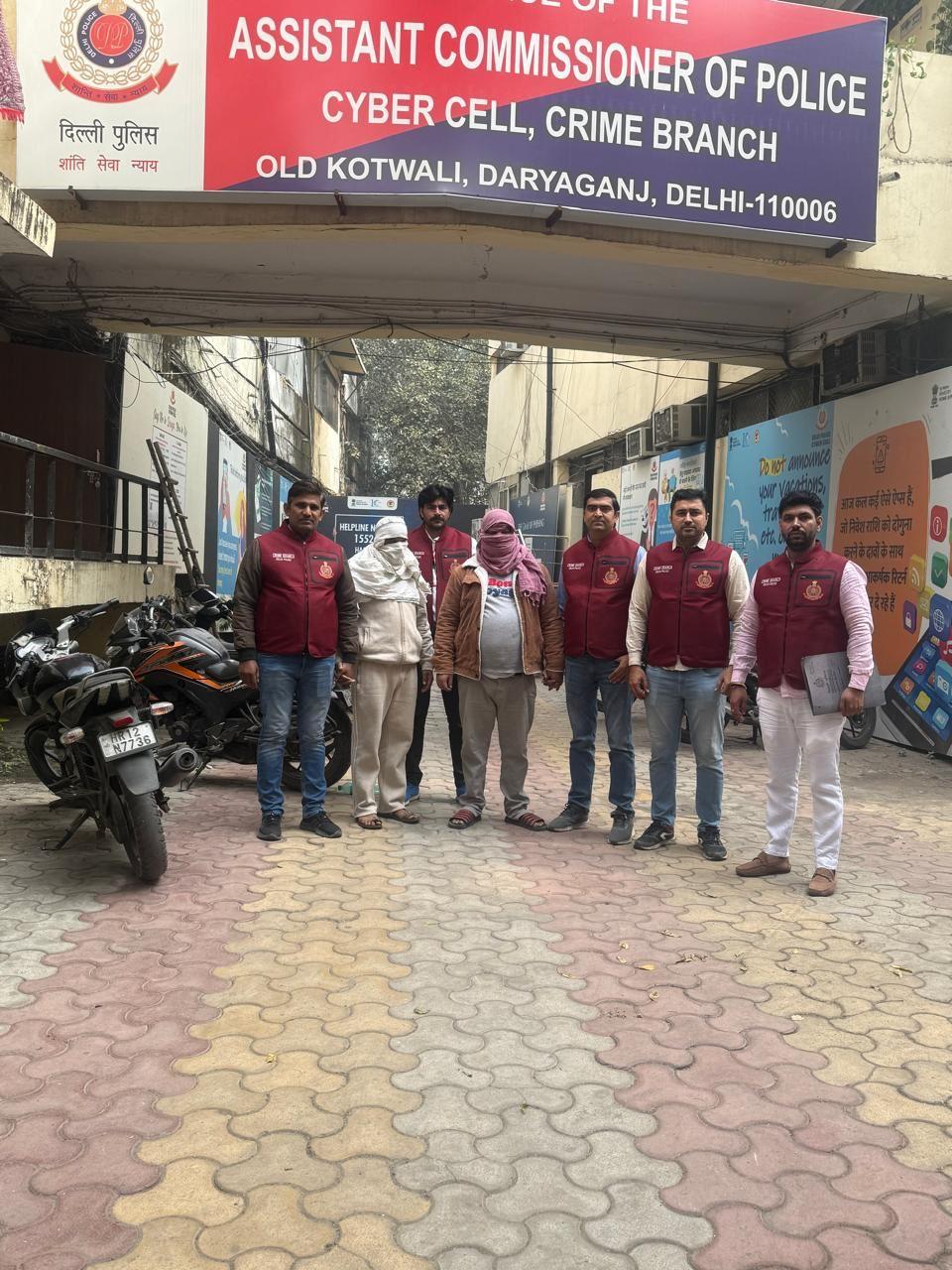 Delhi Police bust spurious drug racket; unearth manufacturing unit, arrest two