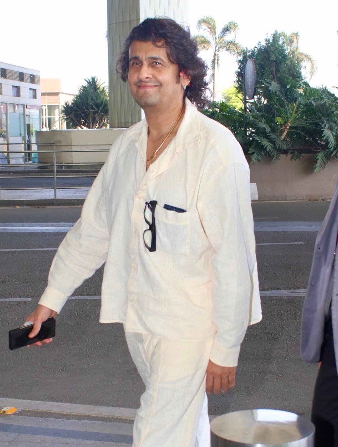 Sonu Nigam lashes out at media over wrongly attributed tweet from an imposter on social media