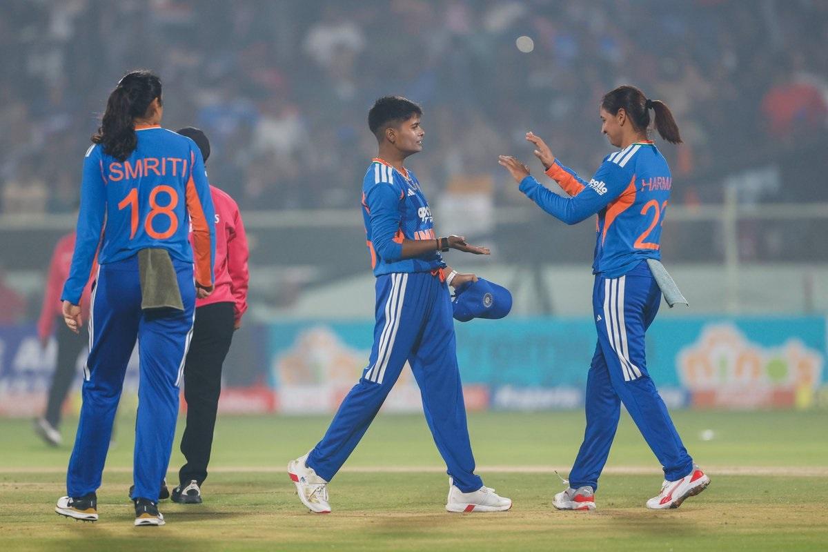2nd T20I: Charani, Vaishnavi claim two each as India restrict Sri Lanka to 128/9