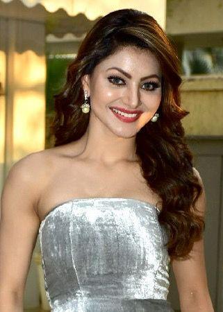 Urvashi Rautela says, 'Diwali shines brightest when you’re with those who matter'