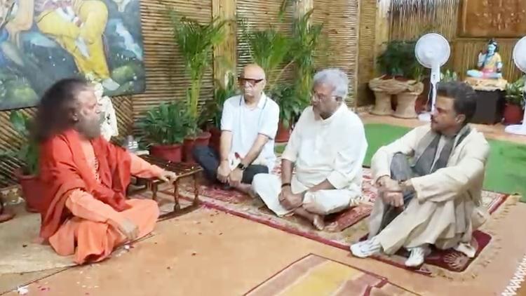 Boney & Anil Kapoor visit Parmarth Niketan to pray for their late mother Nirmal Kapoor