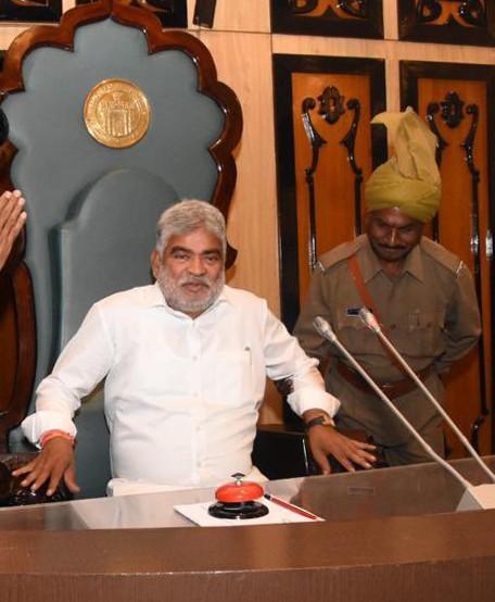 Telangana Speaker begins hearing on disqualification petitions