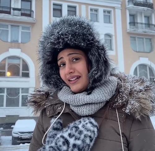 Surbhi Chandna is missing Mumbai's Vada Pao during her trip abroad