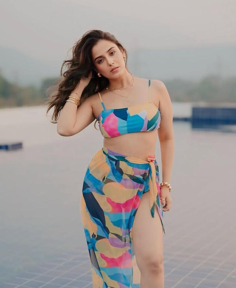 Srishty Rode talks about her ‘Mona Ki Manohar Kahaniyaan’ role: She’s seductive without trying