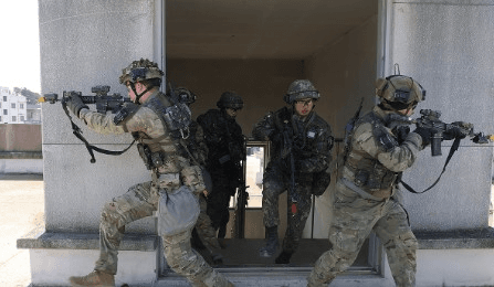 South Korea: Joint Chiefs of Staff and USFK commander inspect combined command