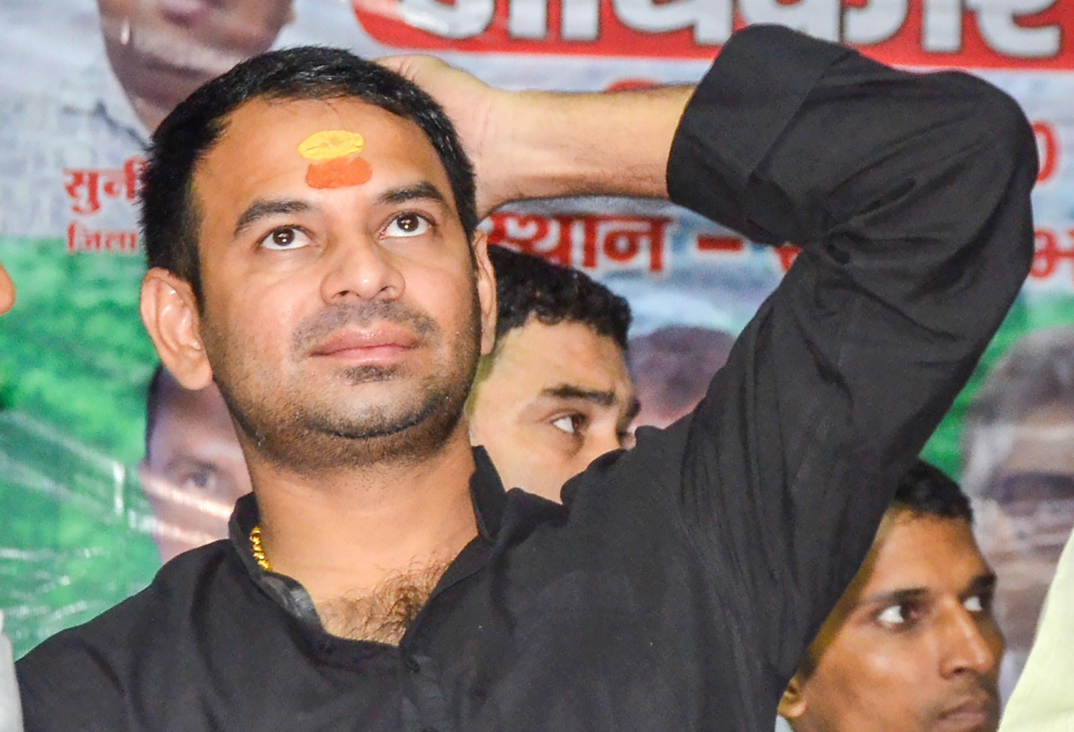 Tej Pratap Yadav says Tejashwi cannot be a Jan Nayak