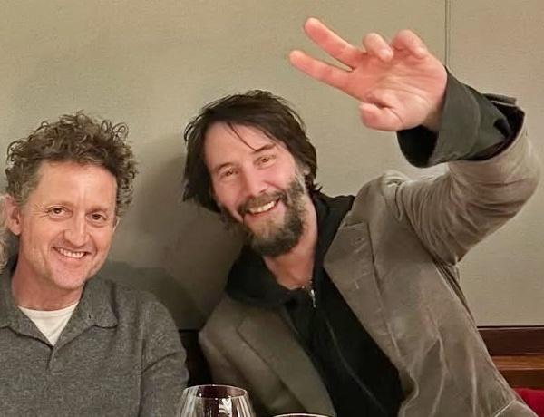 Keanu Reeves, Alex Winter tease reunion on broadway stage
