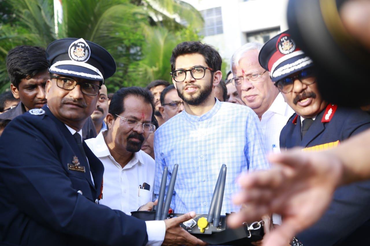 Aaditya Thackeray Visits Poonam Chambers