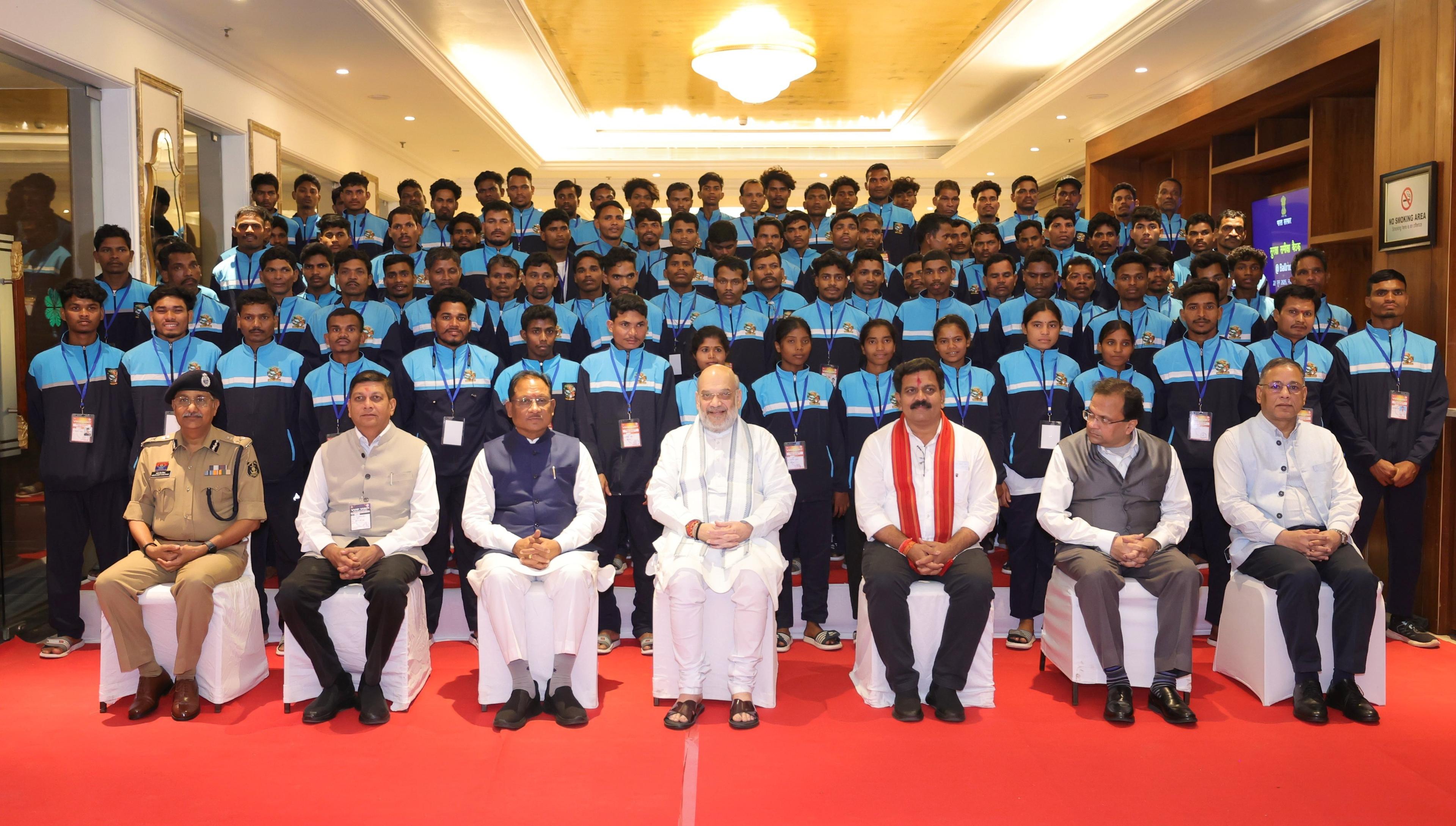 HM Shah scraps Narayanpur visit due to bad weather; to meet commanders of security forces in Raipur