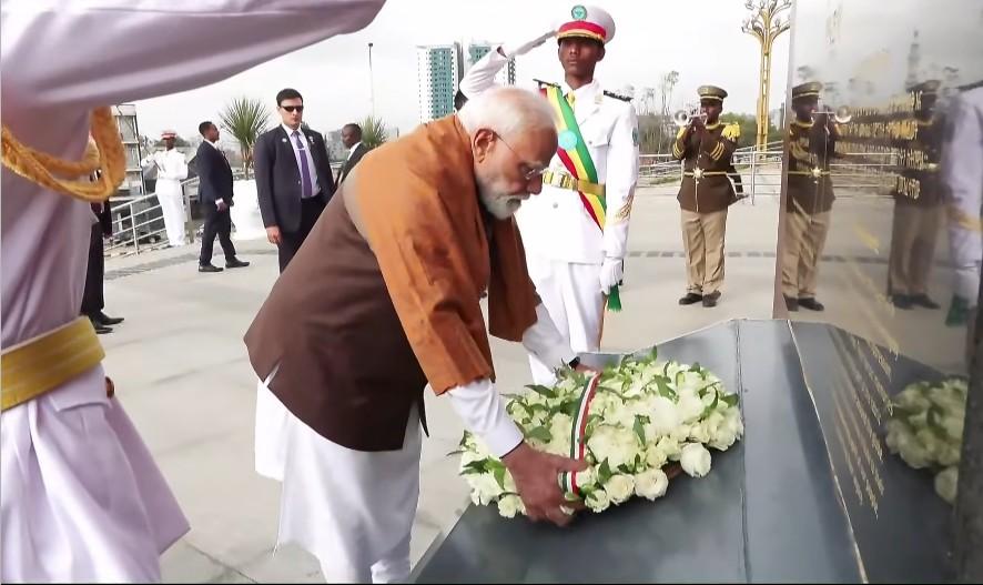 PM Modi lays wreath at Adwa Victory Monument in Ethiopia