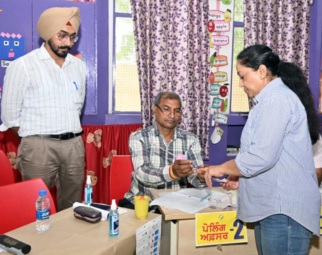 Counting of votes underway for high-stakes Ludhiana (West) seat for AAP