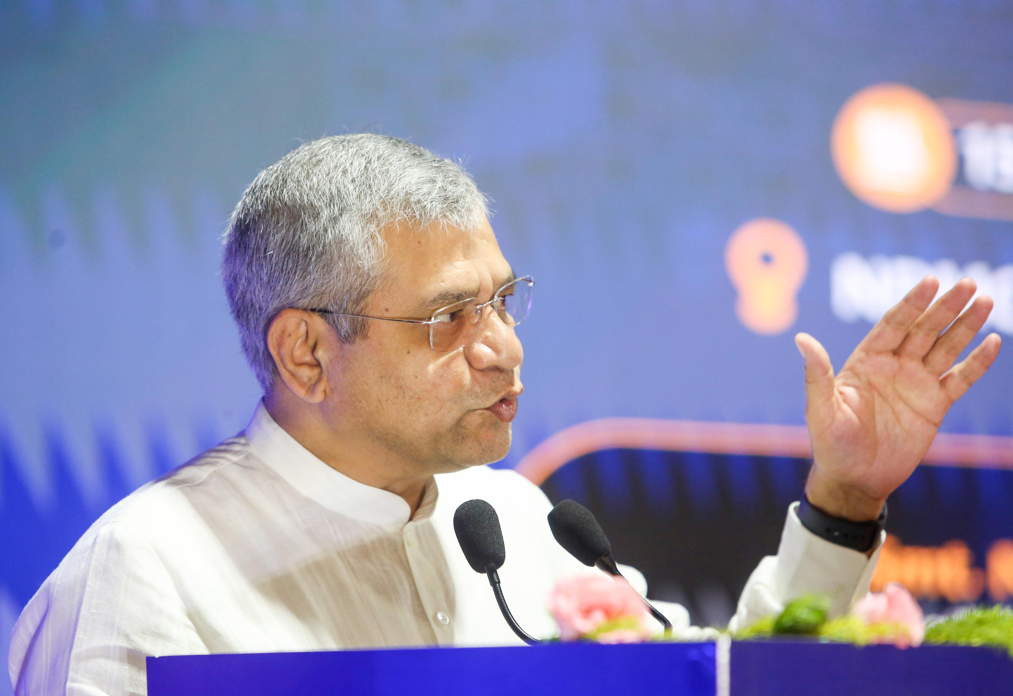 Govt to develop 500 data labs across nation under 'India AI Mission': Ashwini Vaishnaw