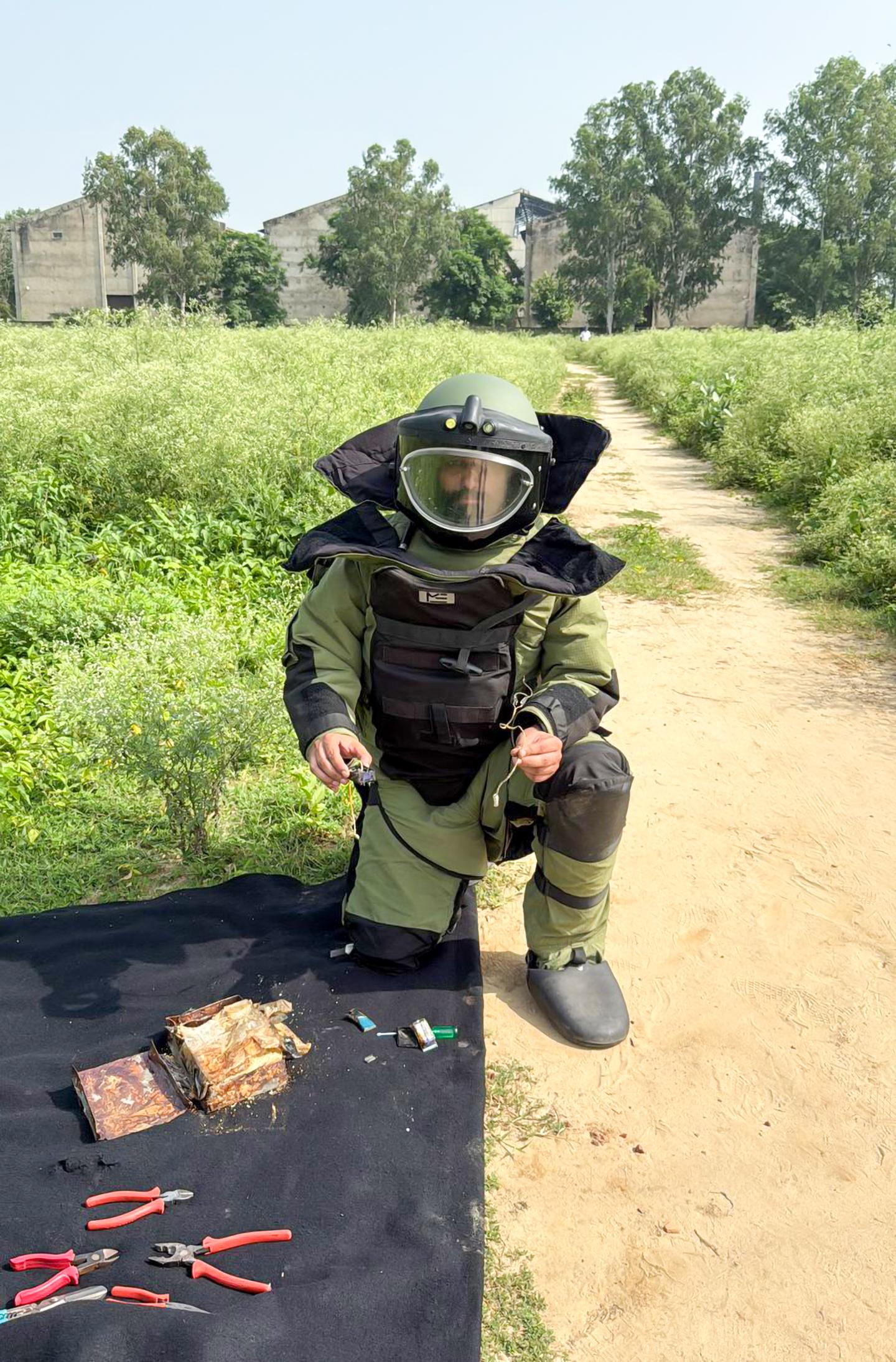 Security forces foil Maoist plot in Chhattisgarh; 10-kg IED planted on newly-built road neutralised