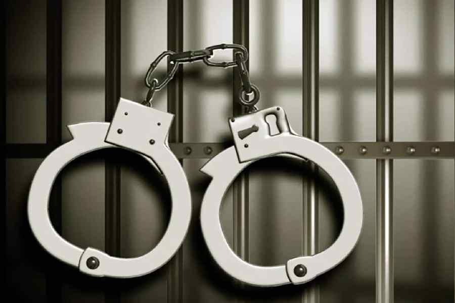 Karnataka cop arrested in honey-trapping extortion racket