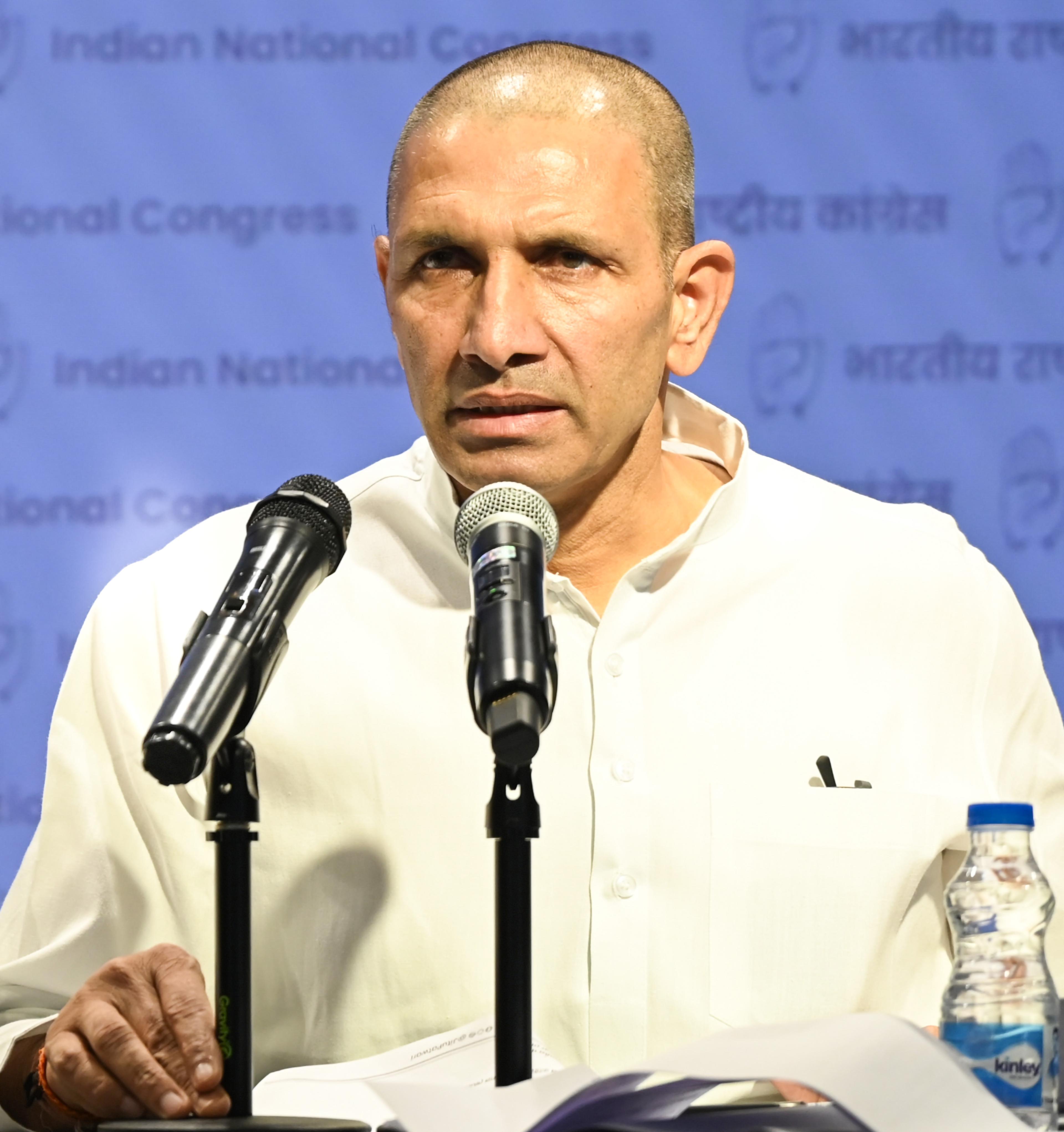 Congress alleges irregularities in MP's school education dept; demands CBI probe