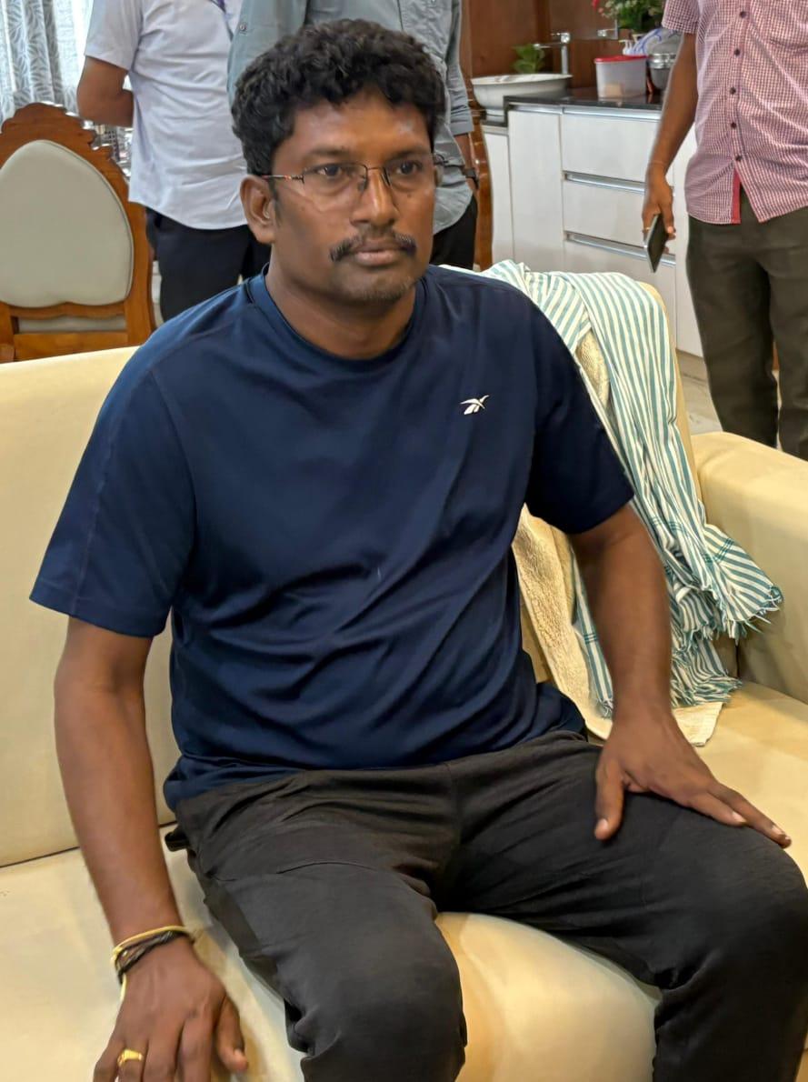 Telangana ACB raids unearth Rs 5 crore assets of Tahsildar