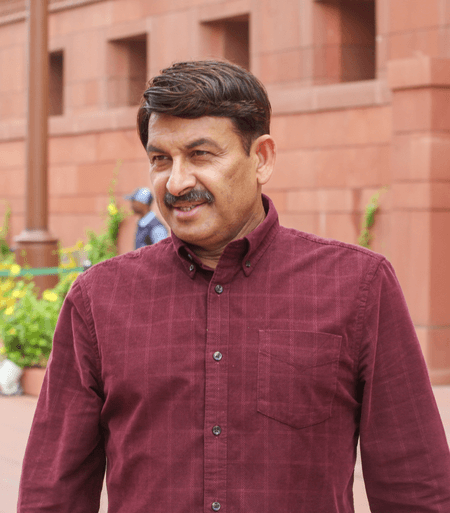 BJP MP Manoj Tiwari flags fake Facebook ID, warns of attempts to tarnish his image