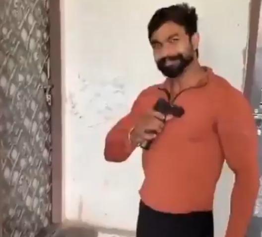 Man shoots himself in Delhi while being filmed by cousin