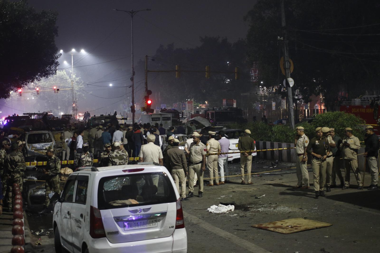 TN Police on high alert after Delhi car bomb explosion, vehicle checks intensified