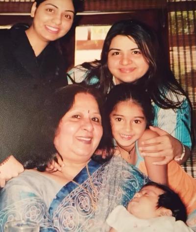 Ananya Panday relives childhood moments with her Nani on her birthday