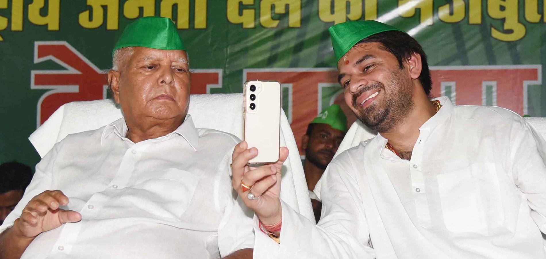 Lalu Prasad Yadav expels son Tej Pratap from RJD for six years for ‘immoral behaviour’ (Lead)