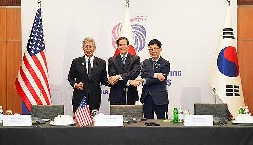 Senior diplomats of South Korea, US and Japan to hold talks this week
