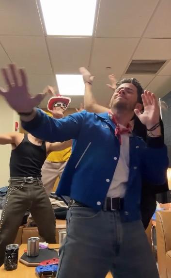 Nick Jonas groves on this 'Dhurandhar' track as his new pre-show ritual