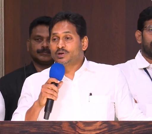 'Make use of social media': Former Andhra CM Jagan Mohan Reddy to YSRCP youth workers
