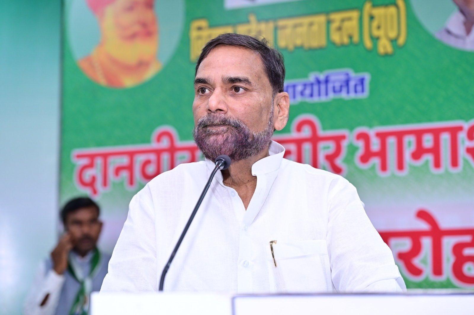 JD(U) demands Siddaramaiah's resignation over Bengaluru stampede