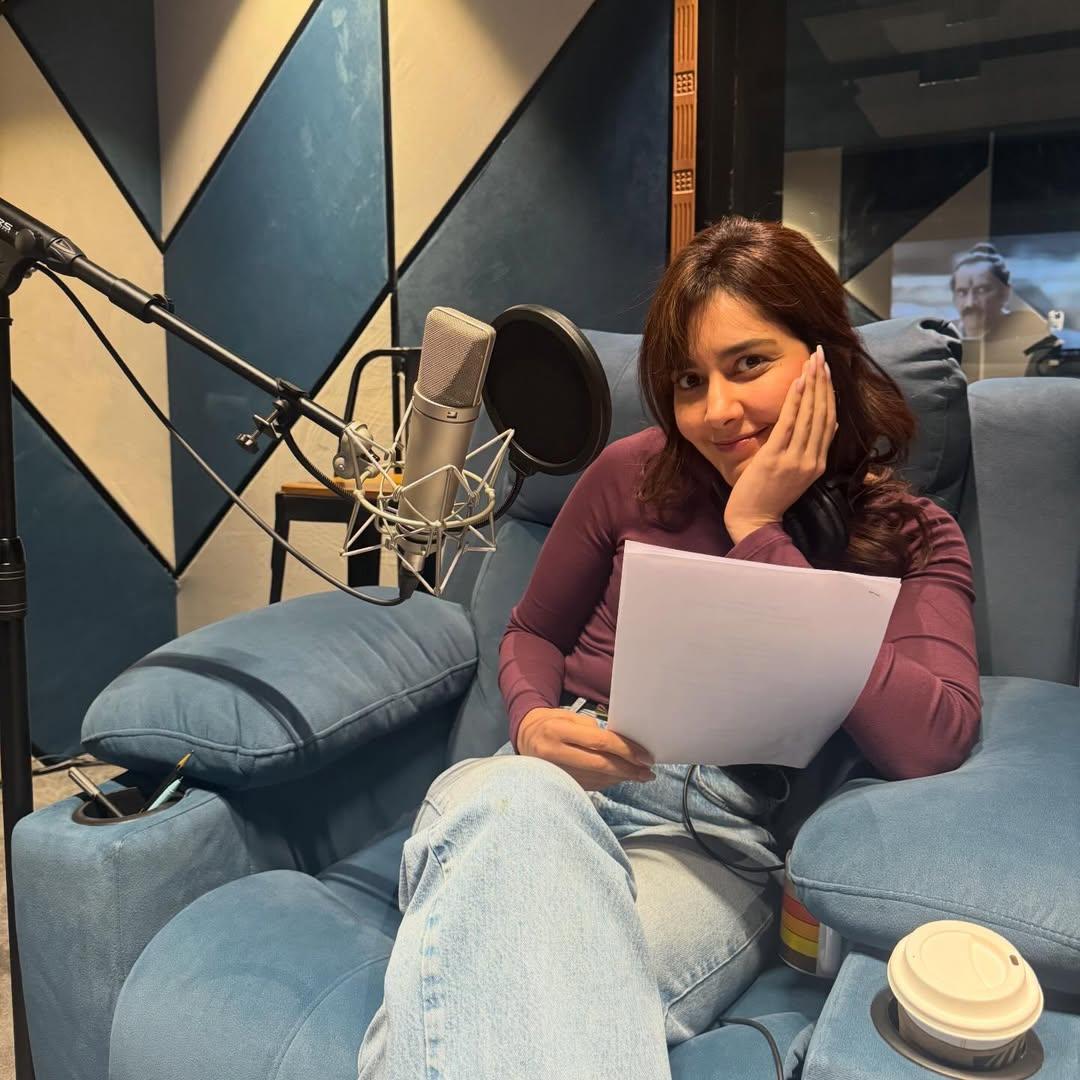 Raashii Khanna says 'Almost there' as she commences dubbing for 'Ustaad Bhagat Singh'
