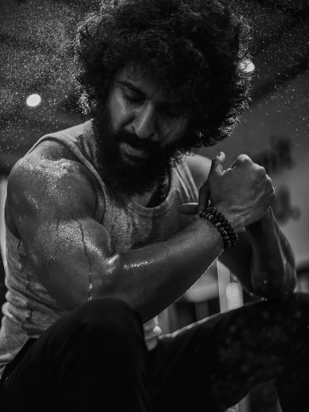 Natural Star Nani posts picture of his beefed-up look for 'The Paradise'