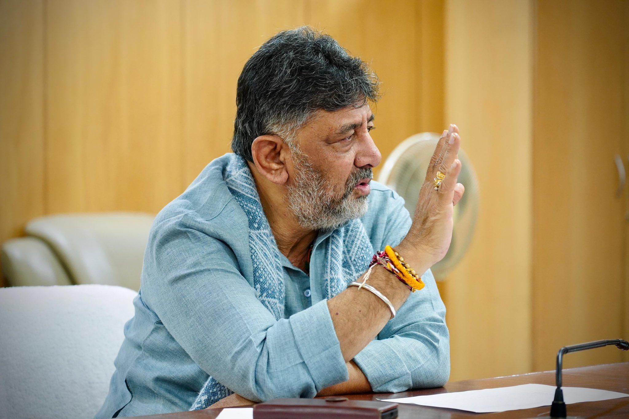 ‘Don’t intimidate, I will not bow down’: Shivakumar on notice in National Herald case (Lead)