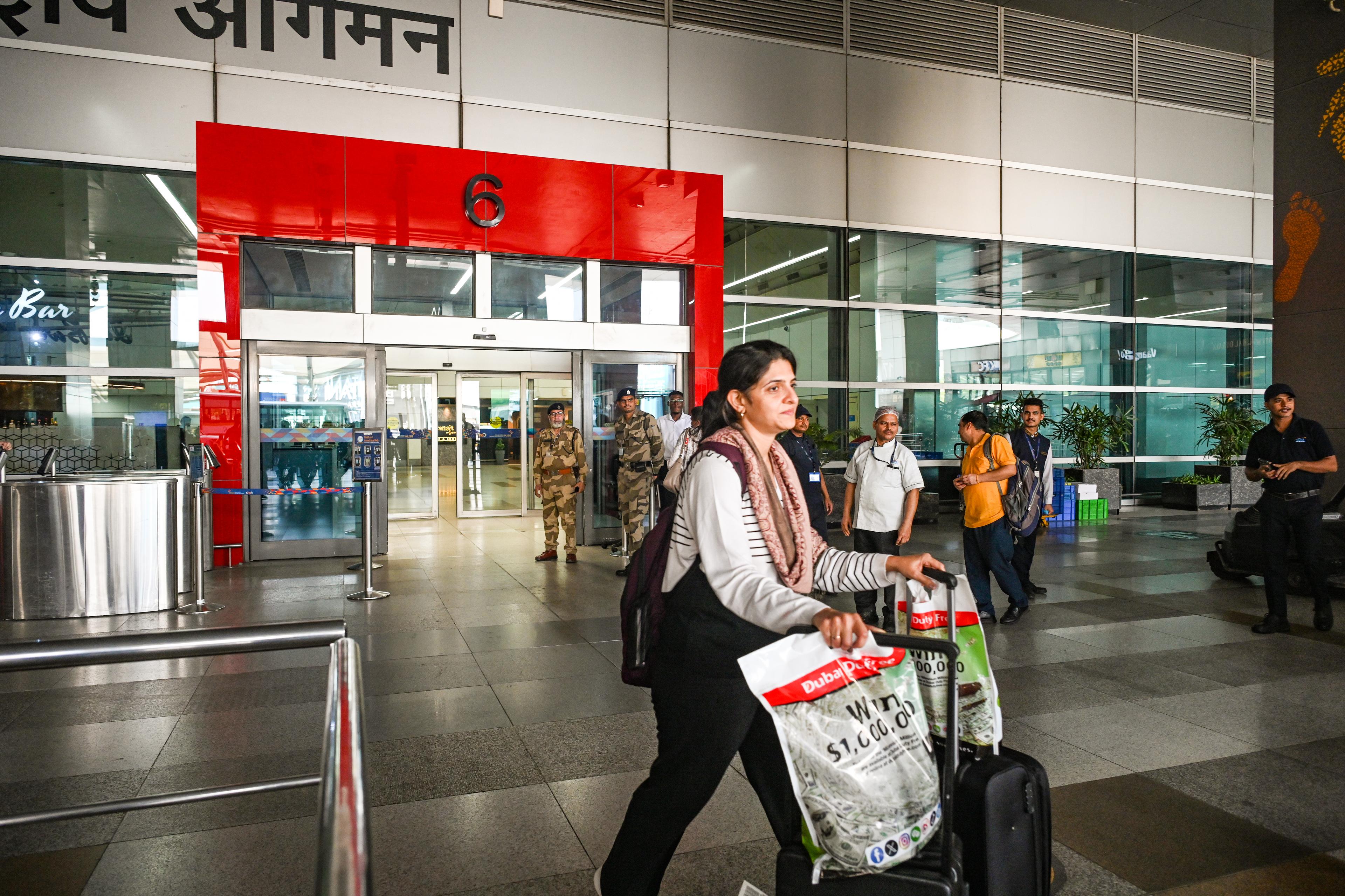 Indian airlines partially resume flights from some Middle East destinations